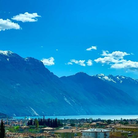 Visioni Lake View Boutique Rooms & Breakfast - Adults Friendly Riva del Garda Dış mekan fotoğraf