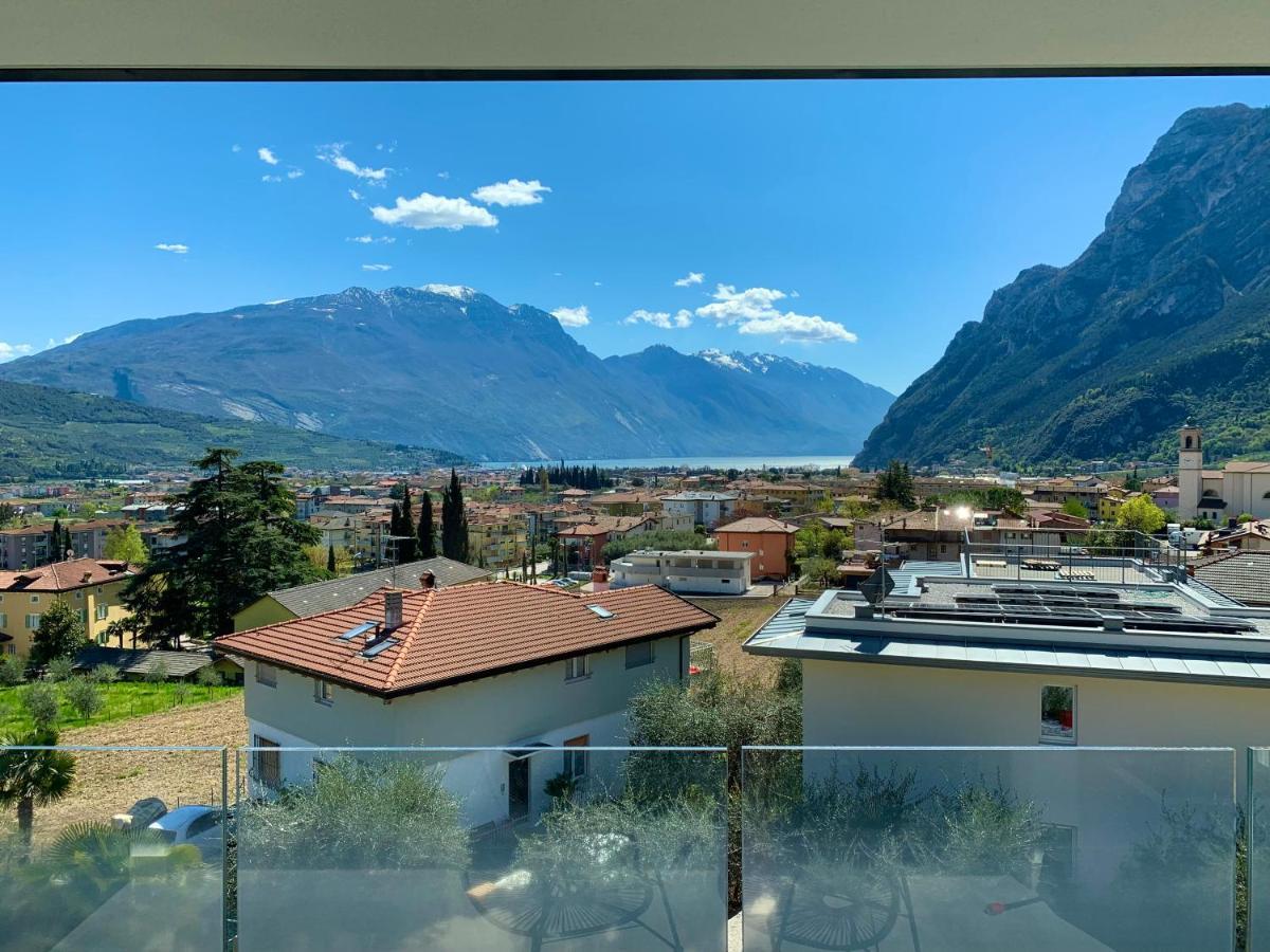 Visioni Lake View Boutique Rooms & Breakfast - Adults Friendly Riva del Garda Dış mekan fotoğraf