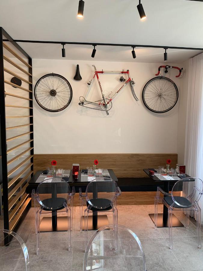 Visioni Lake View Boutique Rooms & Breakfast - Adults Friendly Riva del Garda Dış mekan fotoğraf