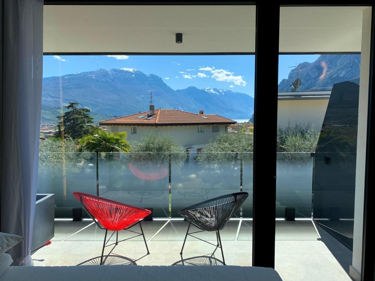Visioni Lake View Boutique Rooms & Breakfast - Adults Friendly Riva del Garda Dış mekan fotoğraf