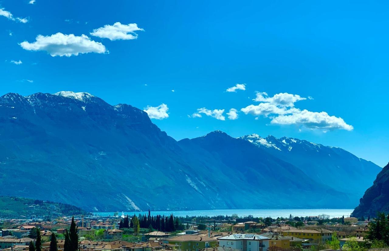 Visioni Lake View Boutique Rooms & Breakfast - Adults Friendly Riva del Garda Dış mekan fotoğraf