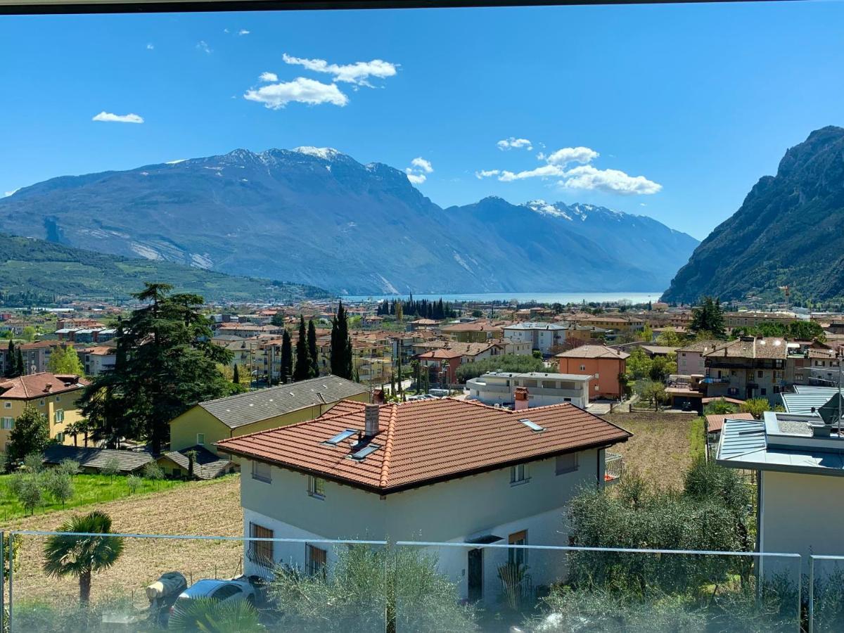 Visioni Lake View Boutique Rooms & Breakfast - Adults Friendly Riva del Garda Dış mekan fotoğraf